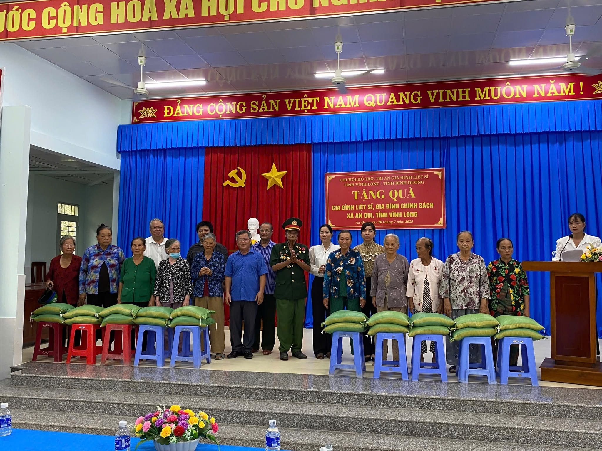 Hoạt động hướng về kỷ niệm 78 năm ngày Thương binh - Liệt sĩ (27/7/1947 - 27/7/2025)